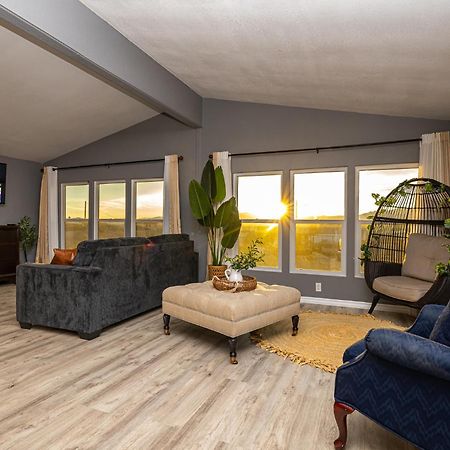 Magnificent & Tranquil Home, Mountain Views , 8 Mins To Casinos & River, Fire Pit, Bbq Bullhead City Exteriér fotografie
