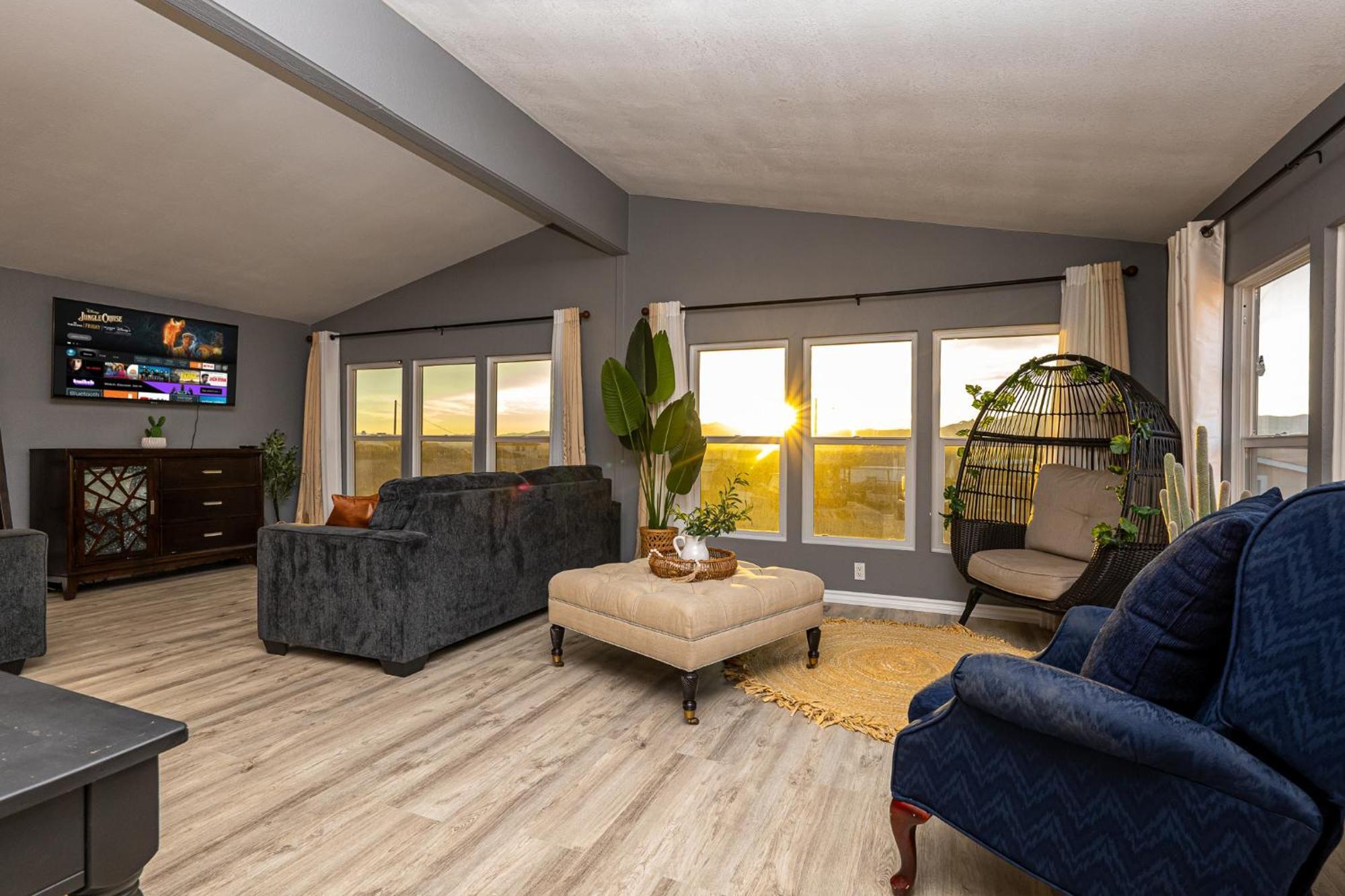 Magnificent & Tranquil Home, Mountain Views , 8 Mins To Casinos & River, Fire Pit, Bbq Bullhead City Exteriér fotografie