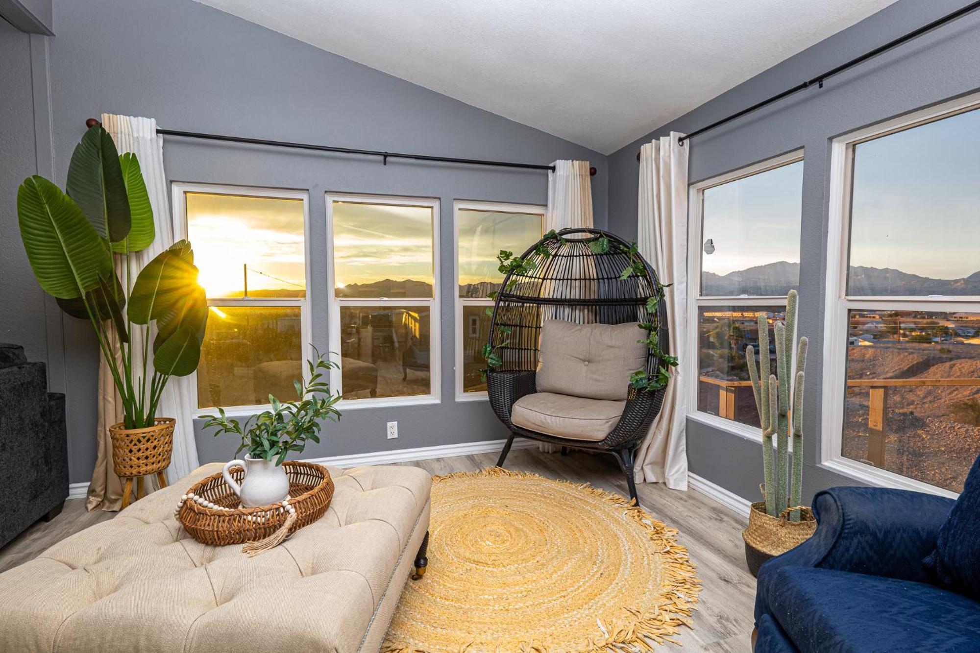 Magnificent & Tranquil Home, Mountain Views , 8 Mins To Casinos & River, Fire Pit, Bbq Bullhead City Exteriér fotografie