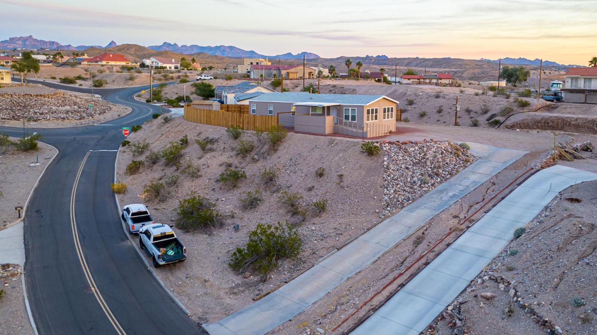 Magnificent & Tranquil Home, Mountain Views , 8 Mins To Casinos & River, Fire Pit, Bbq Bullhead City Exteriér fotografie